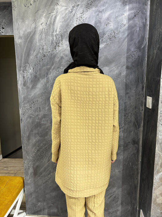 Qupra Kare Dikiş Detaylı Önden Cepli Takım BEJ - 5